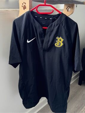 Nike black baseball warm up/work out windshirt